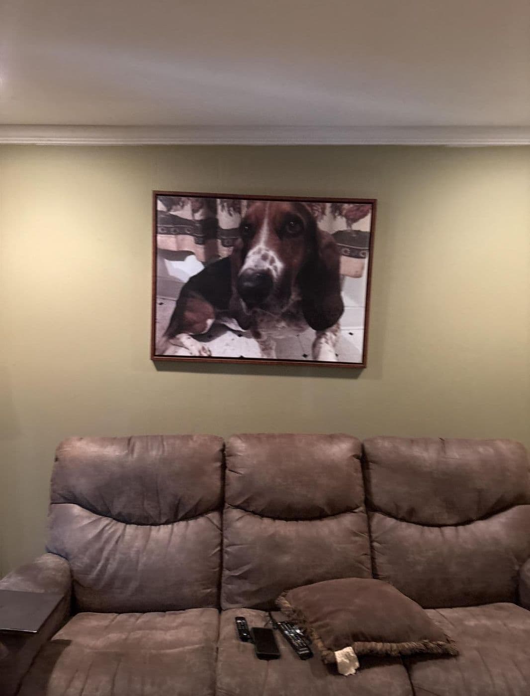 A living room before a ductless mini split was fitted